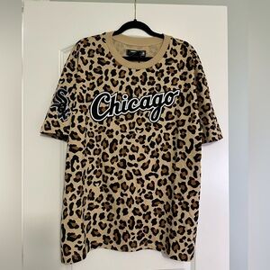 BRAND NEW - Chicago White Sox Leopard Tee